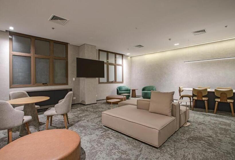 Qoya Hotel Curitiba, Curio Collection By Hilton