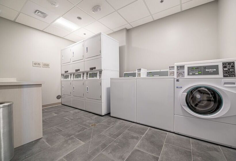 هتل Towneplace Suites By Marriott Las Vegas North I15