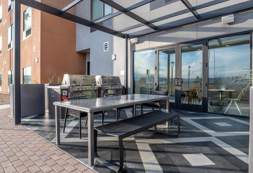 Отель Towneplace Suites By Marriott Las Vegas North I15