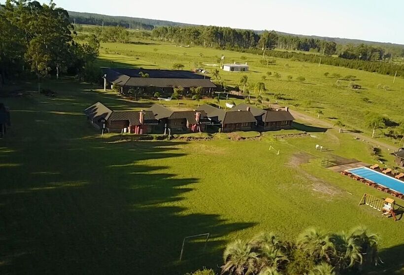 Los Origenes Hotel & Cabañas