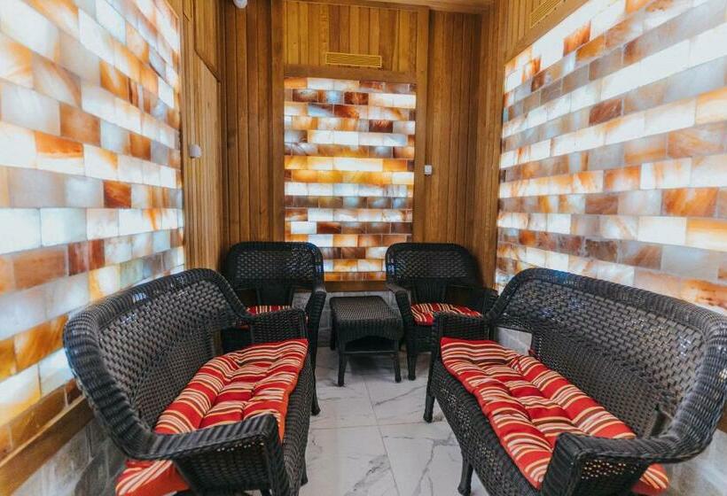 פנסיון Aqua Metropol