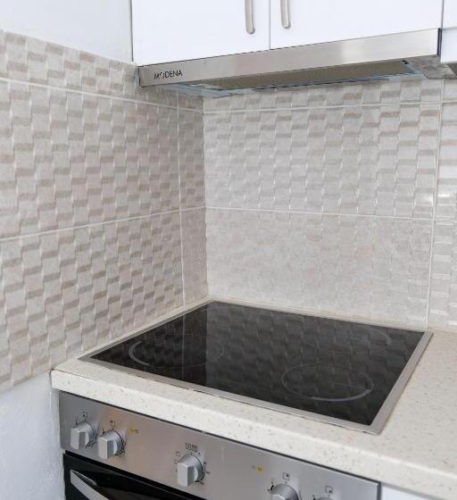 פנסיון Duka S House