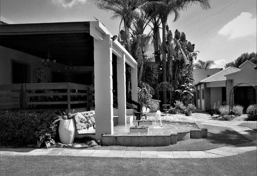 פנסיון Little Paradise Venue And Guesthouse