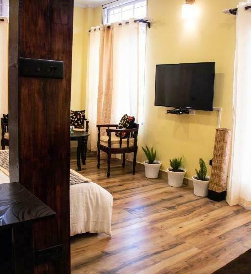 The Arcadia Resort   Umroi