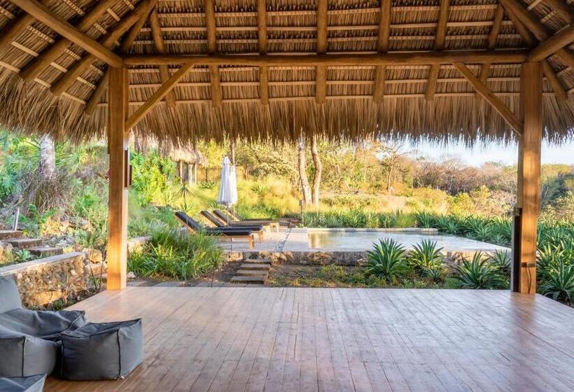 Thea Resort & Retreats Santa Teresa