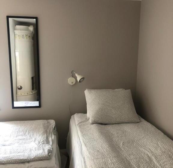 旅馆 ångbåten   New Buildt Double Rooms In The Center Of Gränna With Separate Entrance