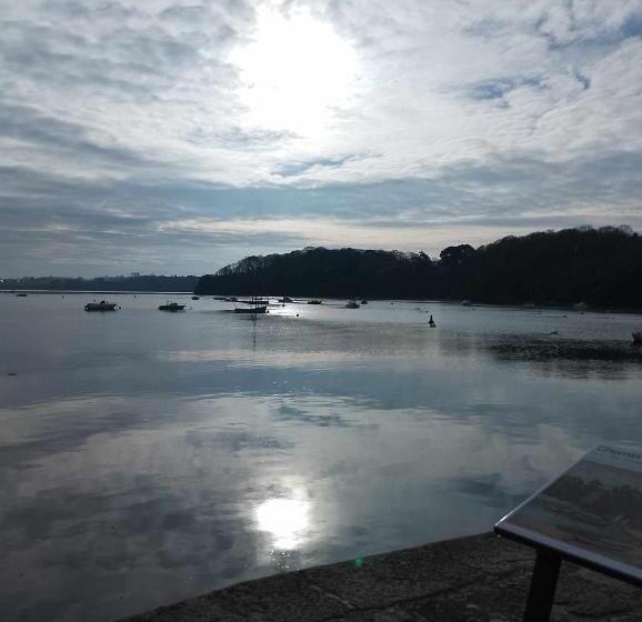 مبيت وإفطار La Menardière L Appart