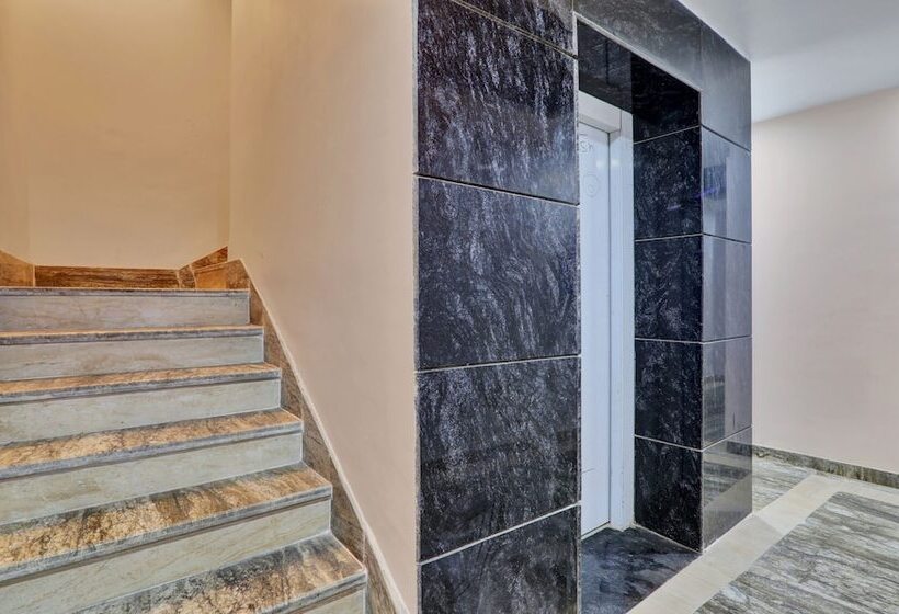 Itsy Hotels Royal Galaxy