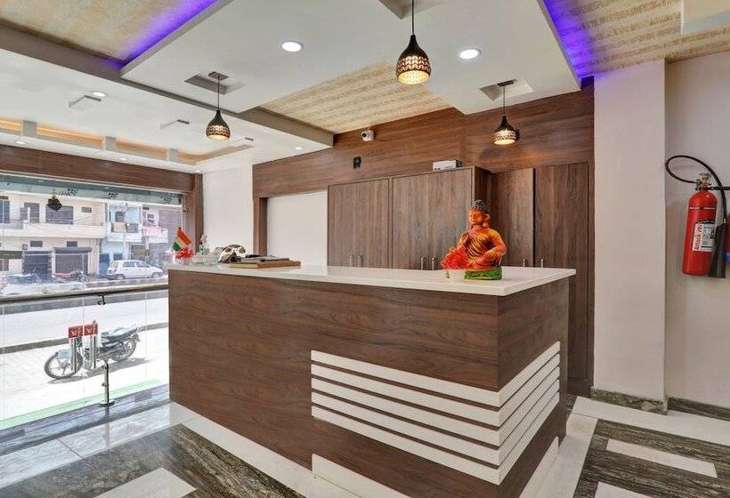 Itsy Hotels Royal Galaxy