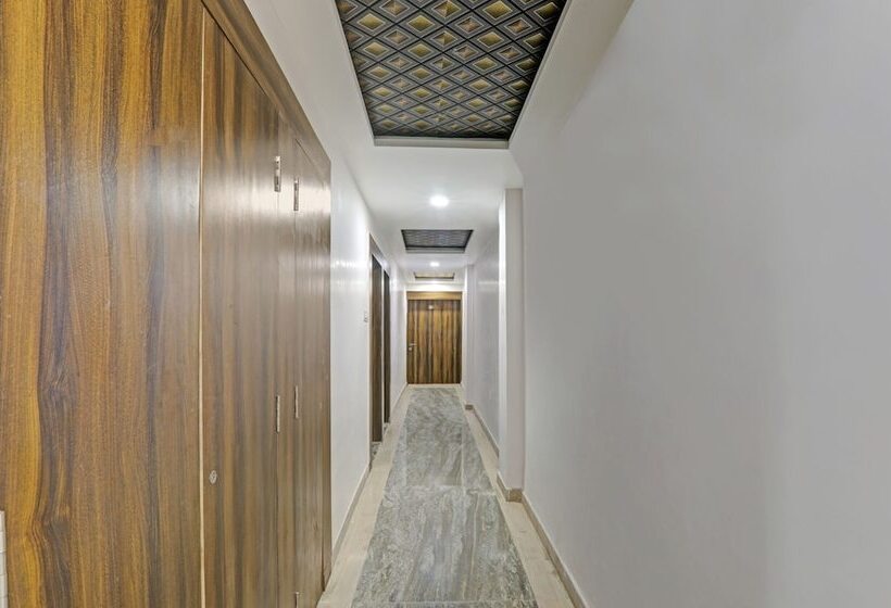 Itsy Hotels Royal Galaxy