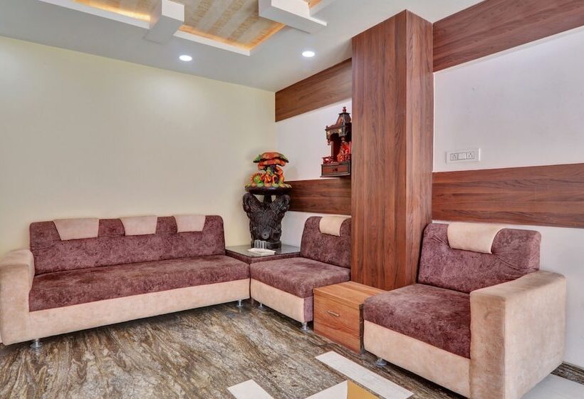 Itsy Hotels Royal Galaxy