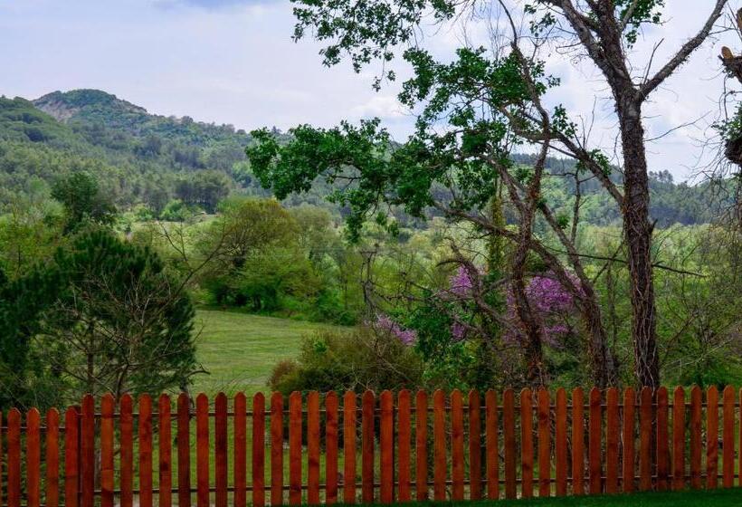 בית מלון כפרי N Peze