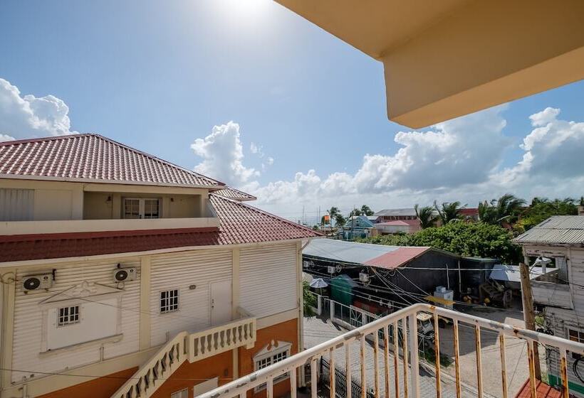 בית מלון כפרי Voyager Sun & Reef