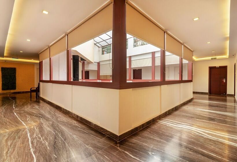 Zip By Spree Hotels Mangala Towers Thrissur