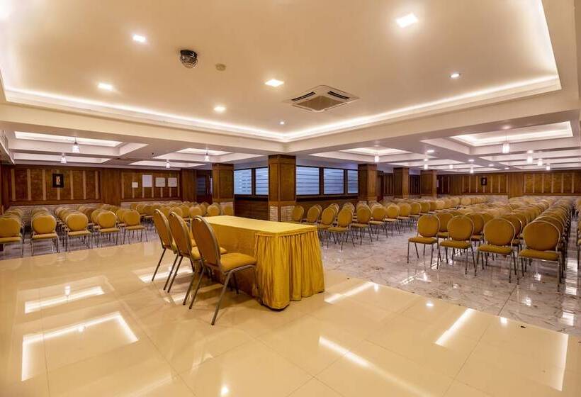 Zip By Spree Hotels Mangala Towers Thrissur