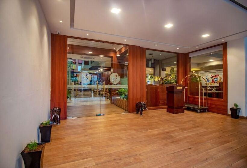 Zip By Spree Hotels Mangala Towers Thrissur