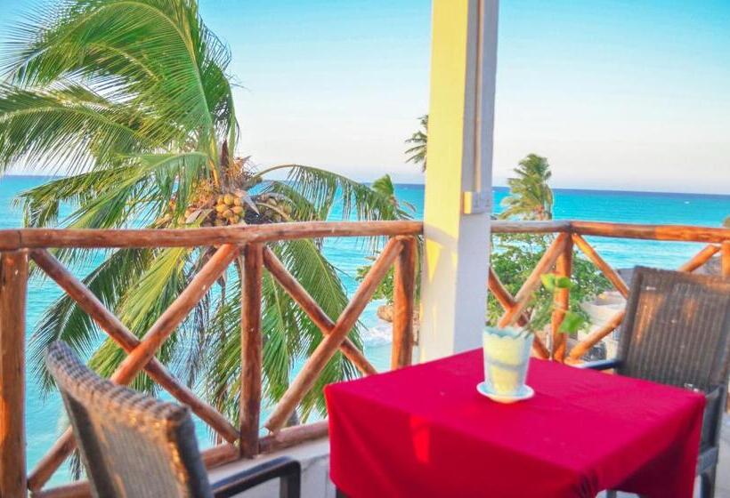 پانسیون Room In Bb   Room Ally At The Beach For 2 3 Guests