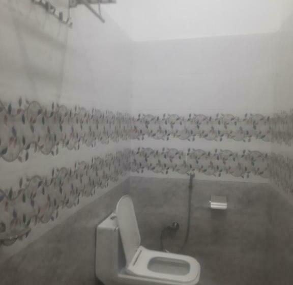 Пансион Sky Inn Paying Guest House