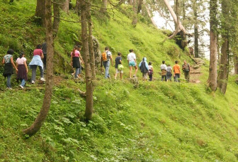 منتجع Aamod Dalhousie