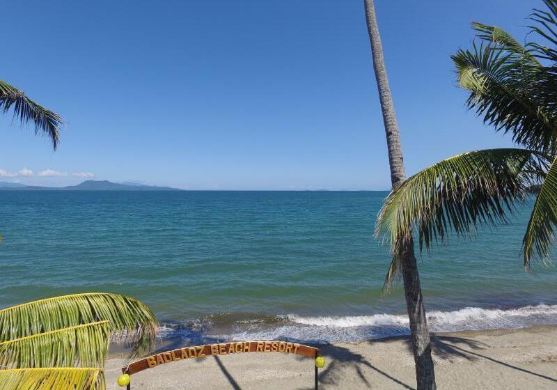 Badladz Beach And Dive Resort