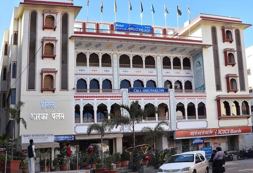 ホテル Arco Palace