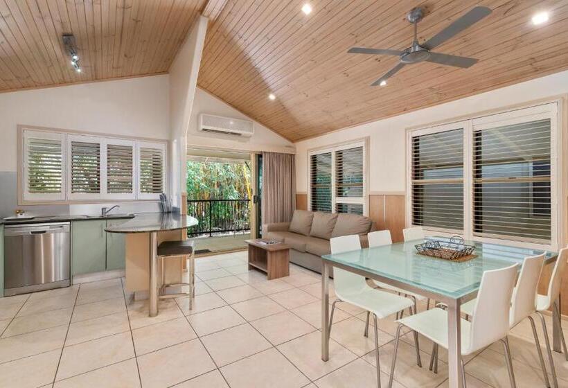 فندق Ashmore Palms Holiday Village