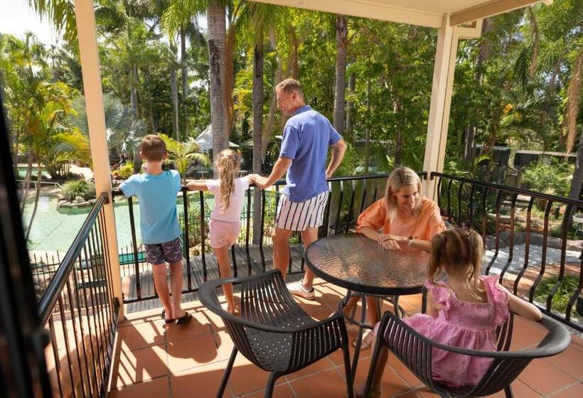 فندق Ashmore Palms Holiday Village