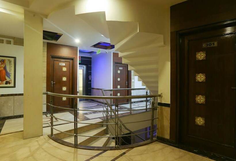 酒店 Blessings On Road Near New Delhi Railway Station