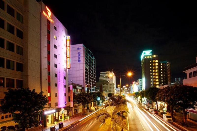 Отель Comfort Inn Naha Tomari Port