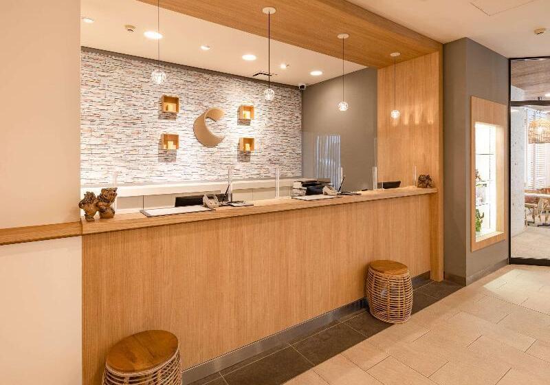 Отель Comfort Inn Naha Tomari Port