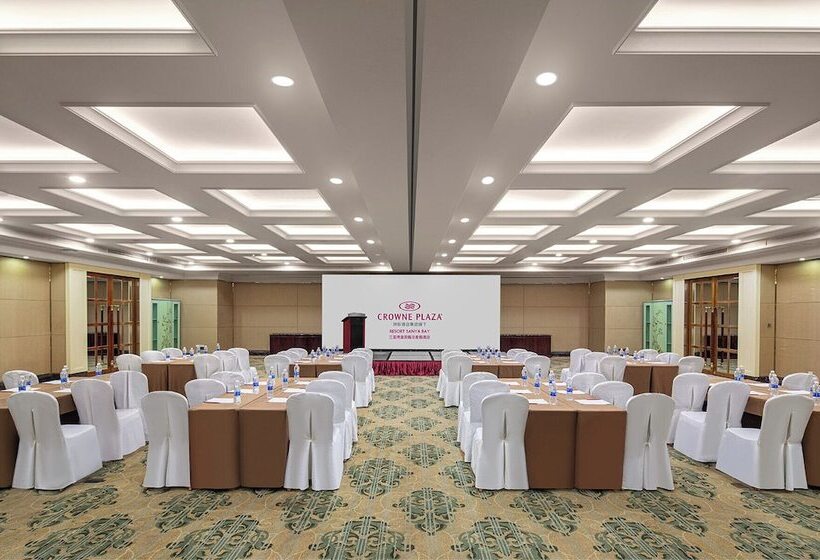 Отель Crowne Plaza Resort Sanya Bay, An Ihg
