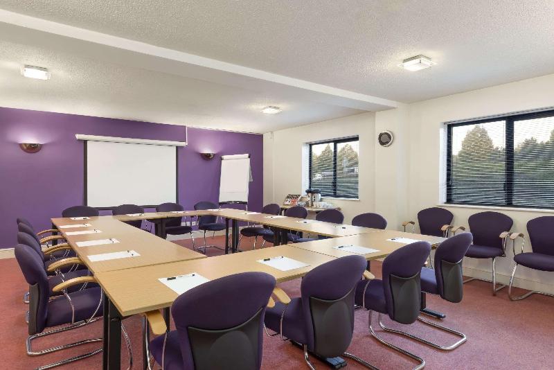 ホテル Days Inn Chesterfield   Tibshelf