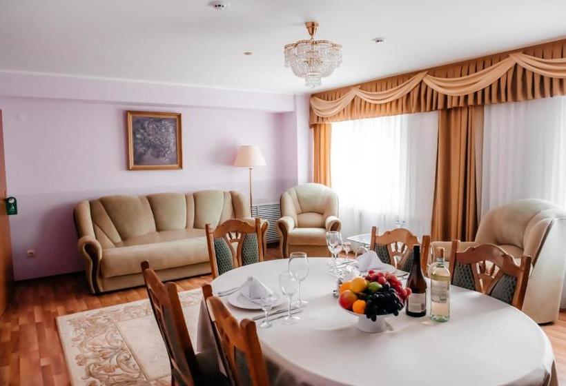 هتل Derzhavinskaya-tambov