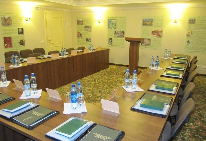 هتل Dvor Podznoeva