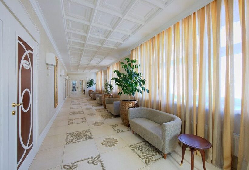 هتل Dvor Podznoeva