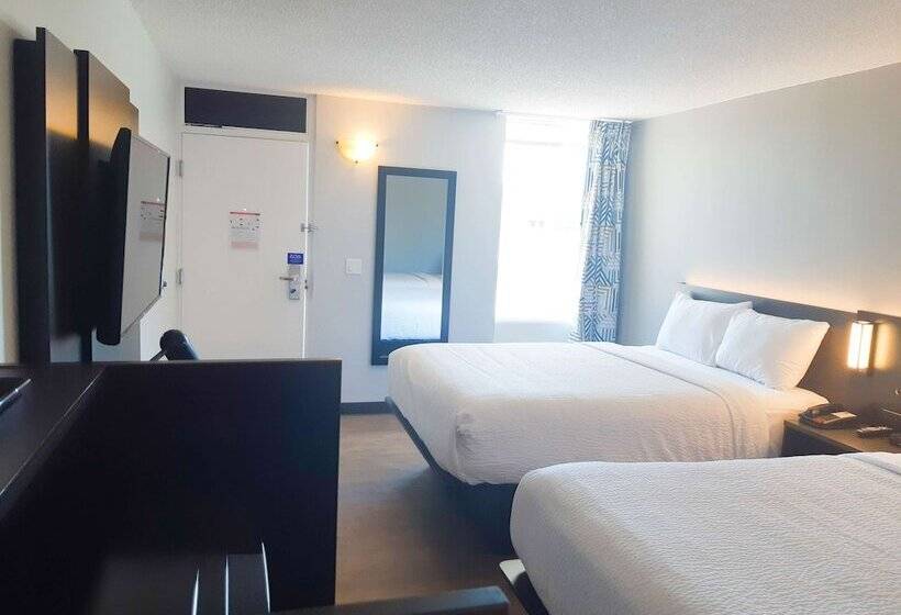 Motel 6 Brooks Ab