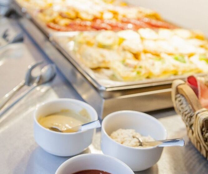 בית מלון כפרי Francis Palace