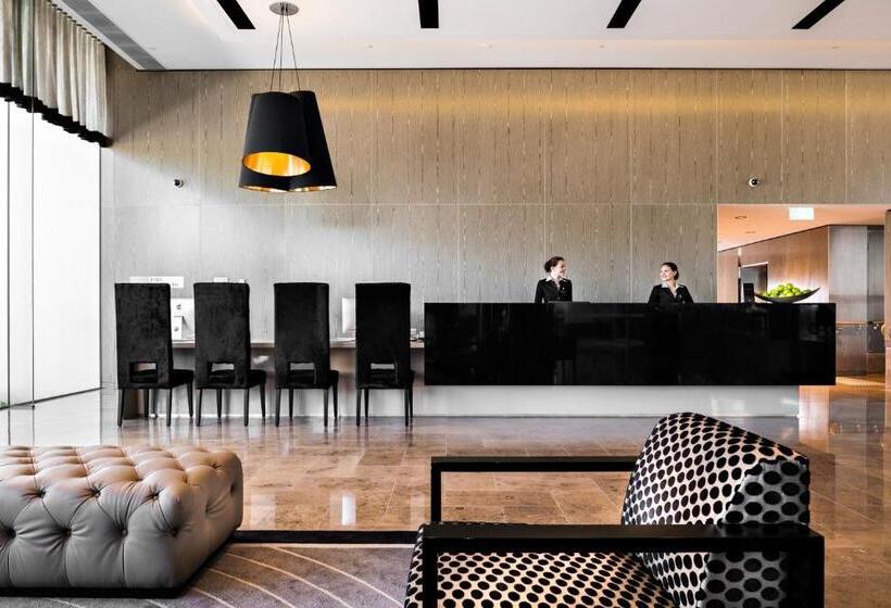 ホテル Fraser Suites Perth