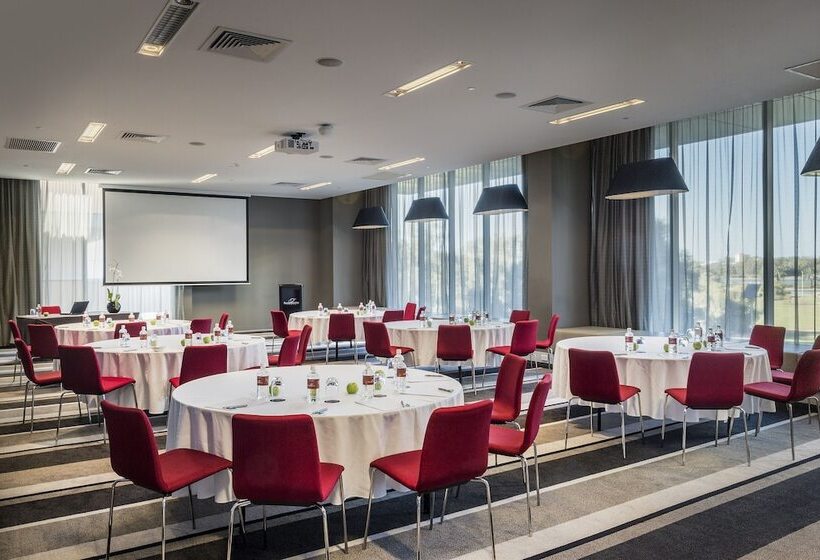 ホテル Fraser Suites Perth