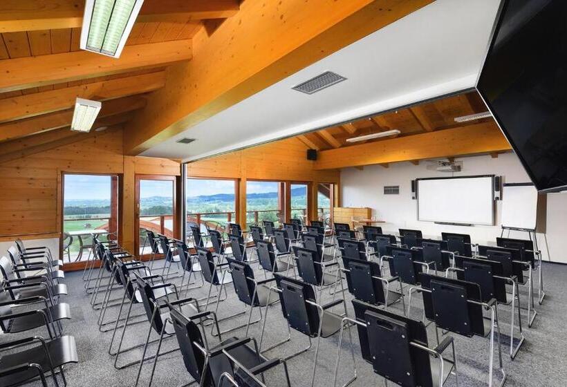 בית מלון כפרי Green Inn