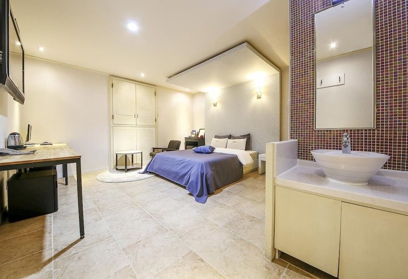 בית מלון כפרי Gstay Praha