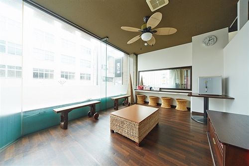 ペンション Guest House Okinawa Monogatari