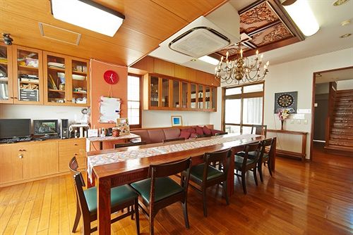 ペンション Guest House Okinawa Monogatari