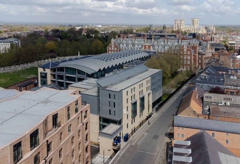 בית מלון כפרי Hampton By Hilton York