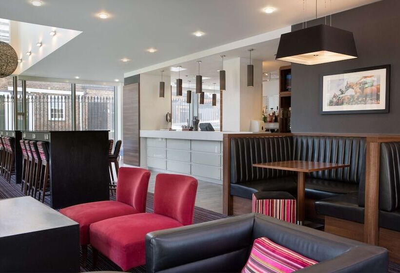 בית מלון כפרי Hampton By Hilton York