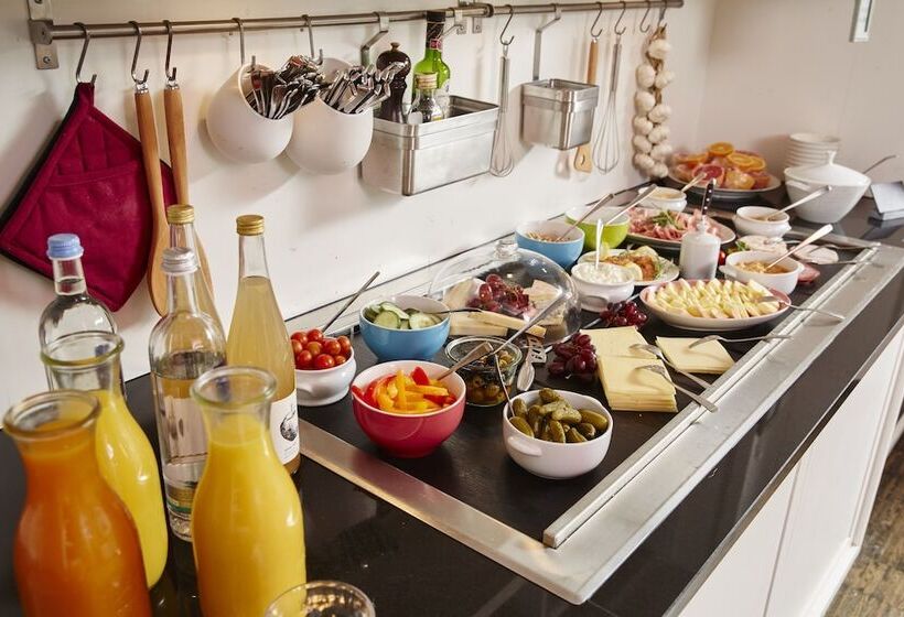 Henri Hotel Hamburg Downtown