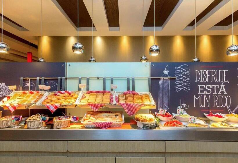 호텔 Ibis Medellin