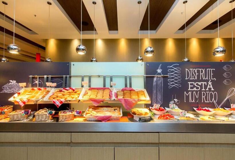 호텔 Ibis Medellin