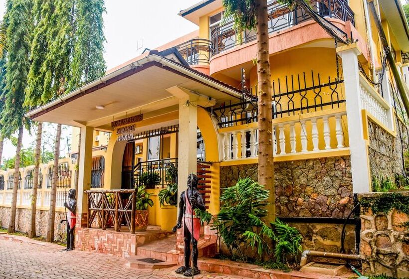 בית מלון כפרי Isamilo Grand