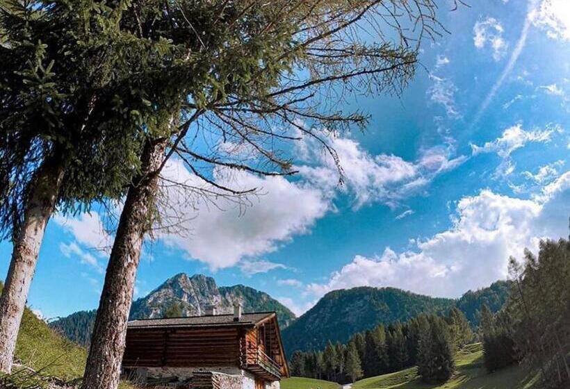 בית מלון כפרי Isolabella Wellness